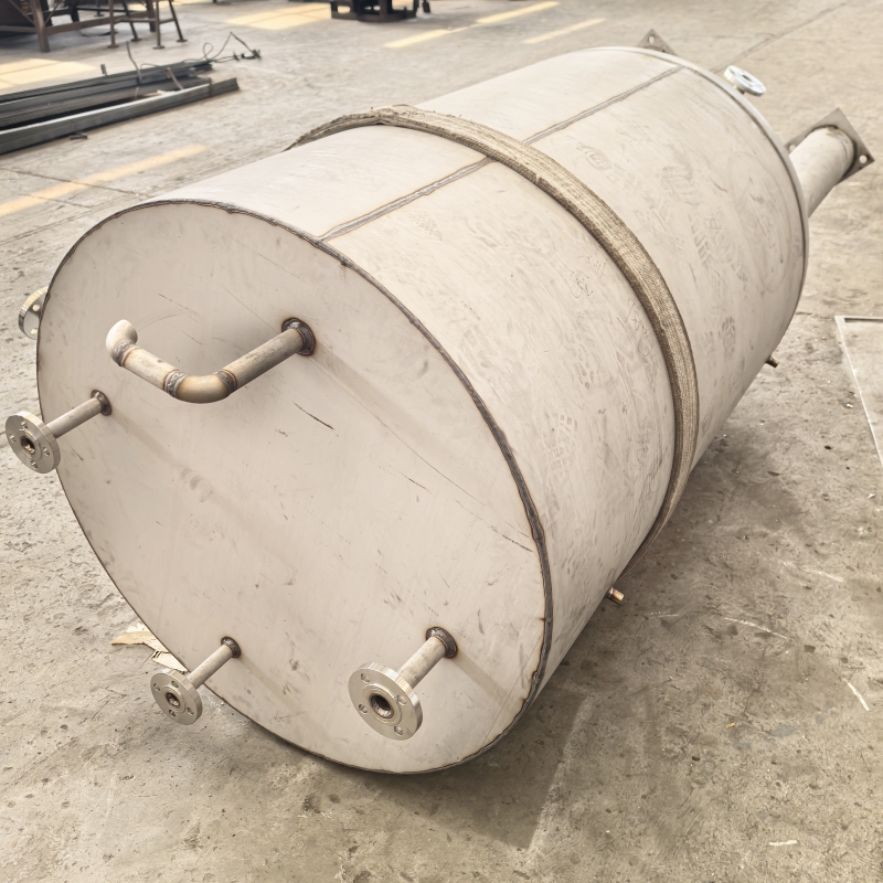 1741853325675978.jpg 儲罐3.jpg