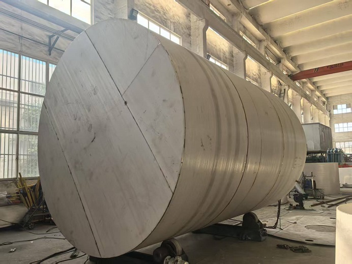 1747987429587775.jpg 不銹鋼儲(chǔ)罐11.jpg